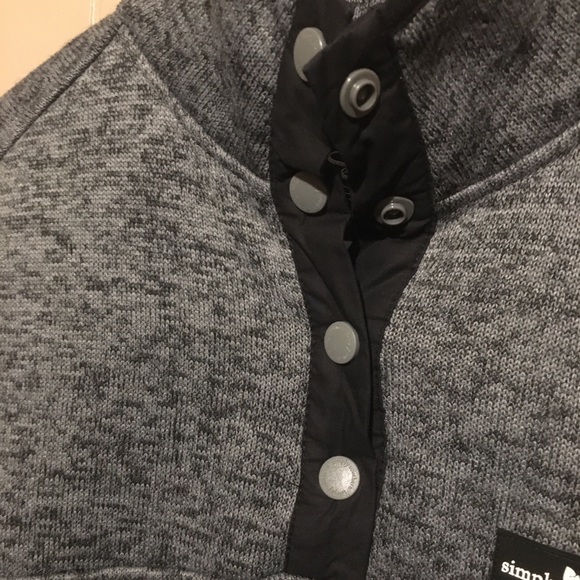 Simply southern 1/4 button synchilla fleece pullover 2 pockets adult small 
Gre - Picture 4 of 6